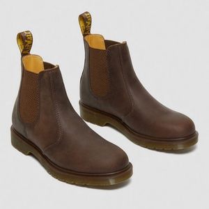 2976 CRAZY HORSE LEATHER CHELSEA BOOTS